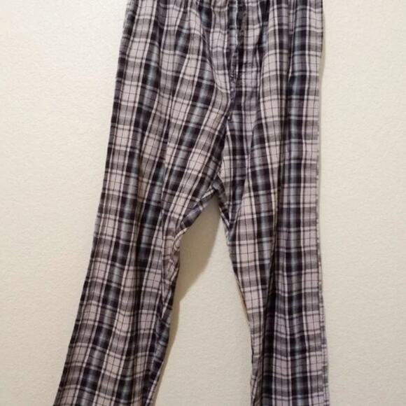 Van Heusen men flannel plaid pants - Picture 3 of 5